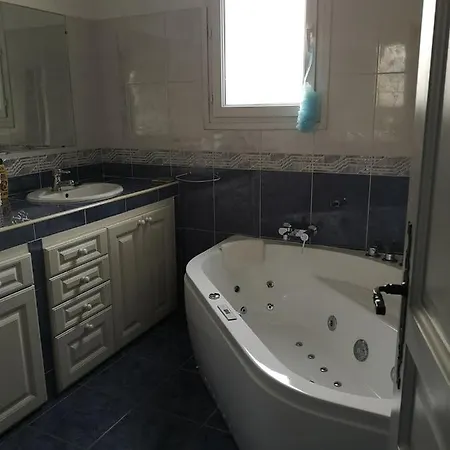 Otel Superbe Aux Abords De Narbonne